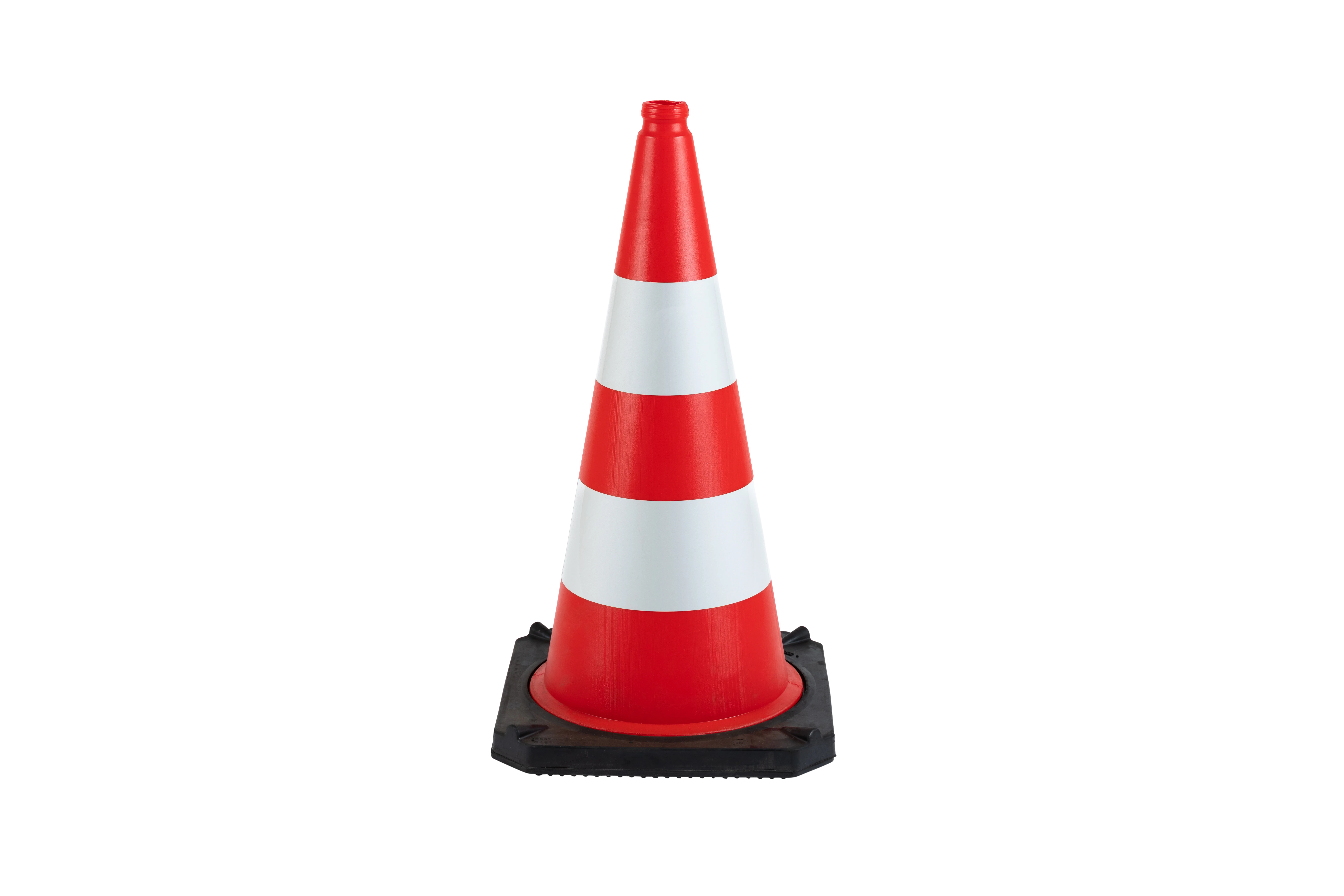Verkehrsleitkegel mit rotem Korpus, zwei weißen Reflexstreifen und schwarzem Fuß in Frontalansicht