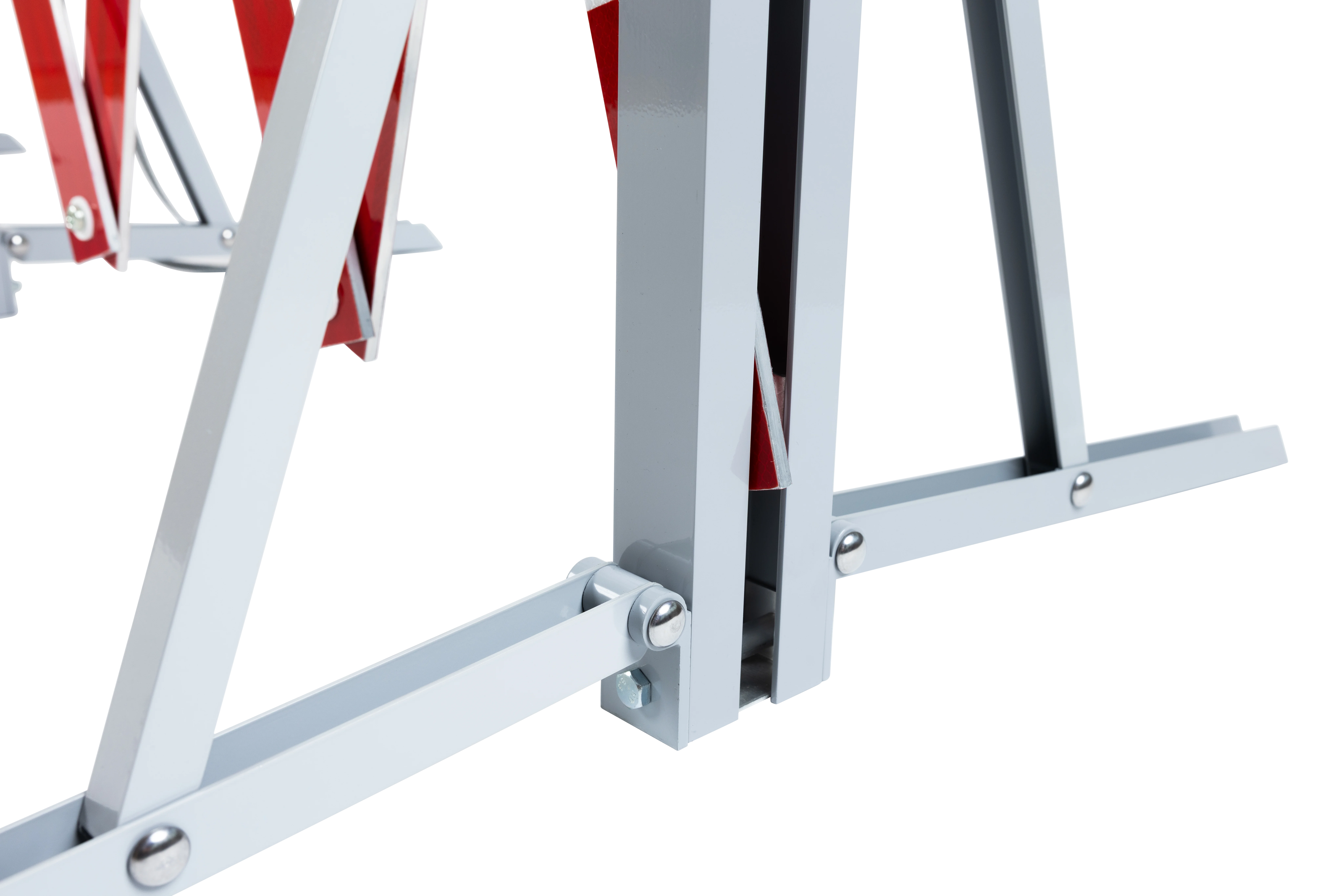 Detailansicht des Aluminium-Scherengitters mit stabiler Bodenverstrebung und Verschraubung