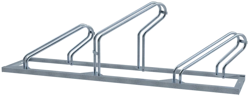 Fahrradständer mit drei versetzten Stellplätzen in 45-Grad-Rechtsausrichtung, feuerverzinkte Stahlkonstruktion mit Bodenrahmen