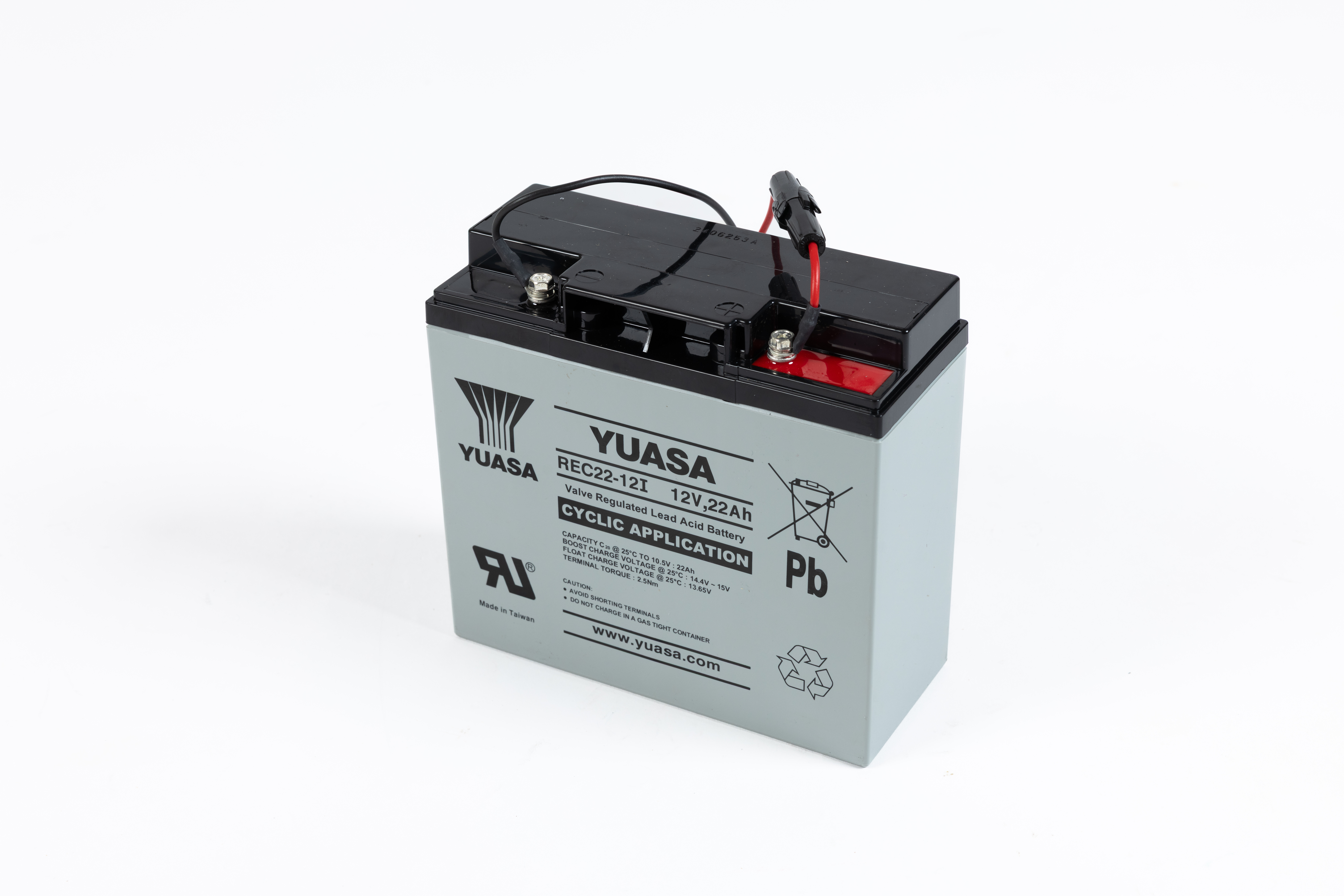 12V Bleiakku von Yuasa mit 22Ah Kapazität – REC22-12I, wartungsfreier, ventilgeregelter Akku für zyklische Anwendungen mit Flachanschlüssen.