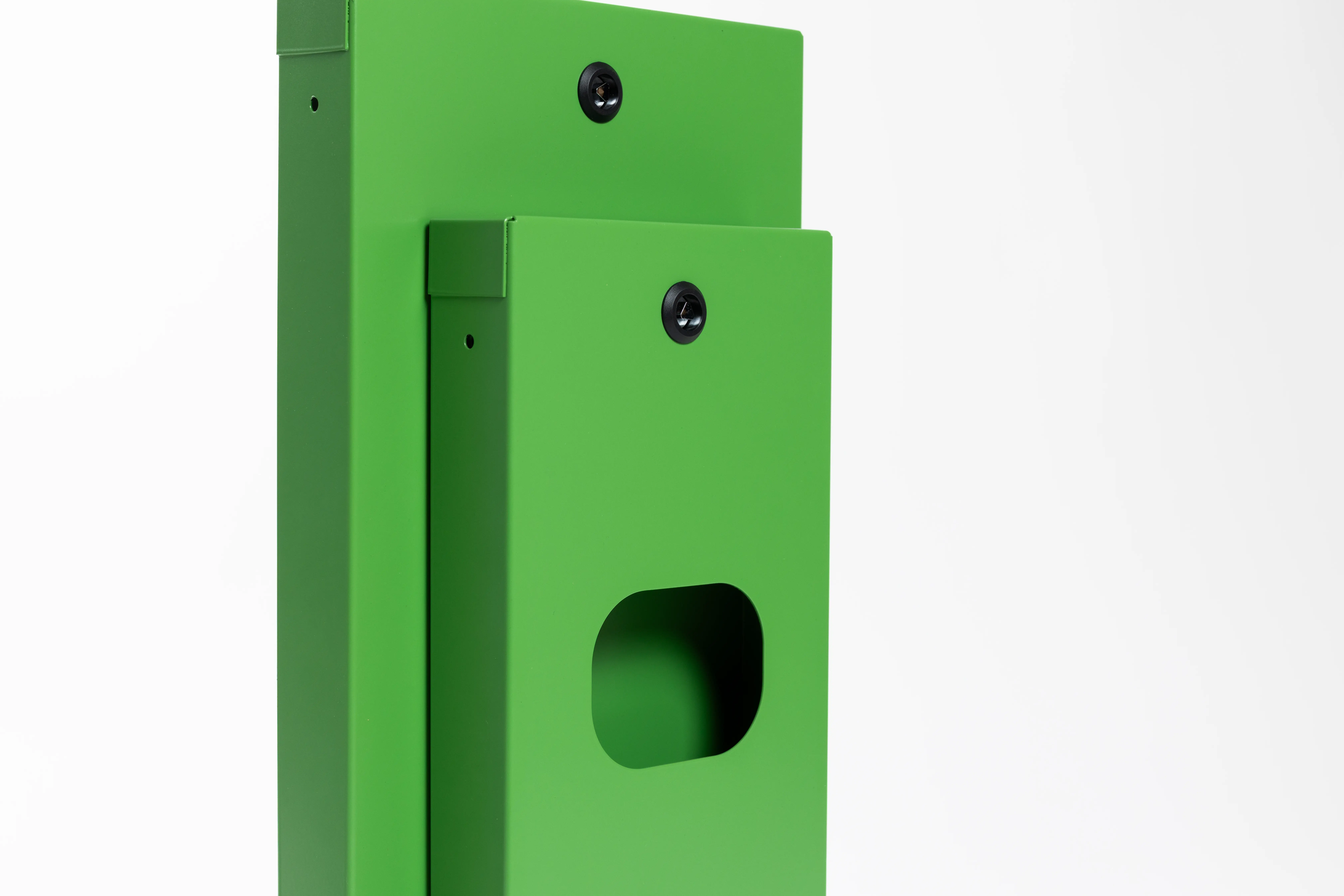 Pick and Bin Zsamramsack Maigrün Frontalschräge Ansicht