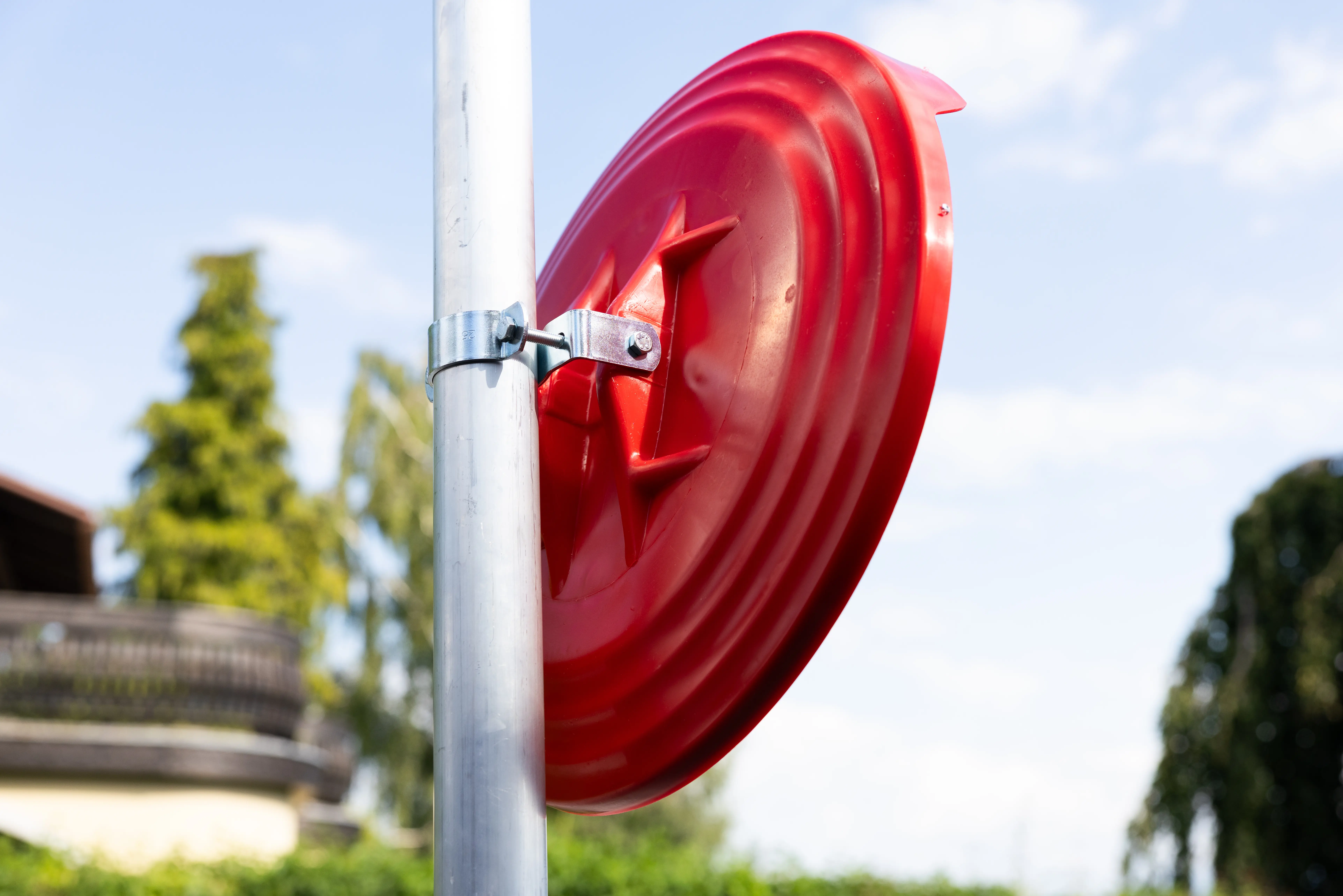 Verkehrssicherheitsspiegel für Privatausfahrten Verkehrssicherheitsspiegel für Privatausfahrten reflektierendem Acrylglas, robuster PVC-Dichtung und UV-beständigem Polypropylen, Ø 300 mm, Ø 400 mm, Ø 500 mm, Ø 700 mm