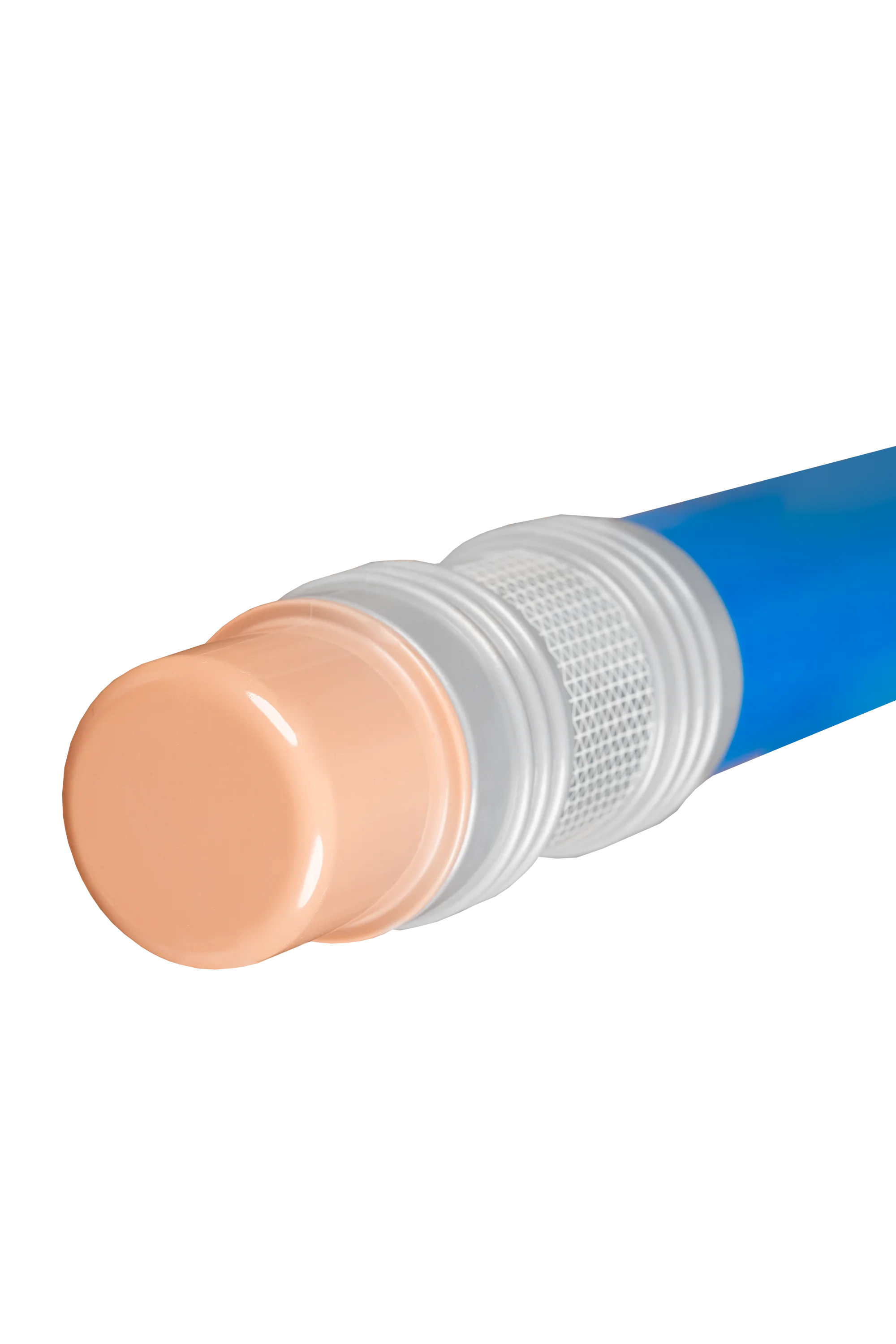 Nahaufnahme des Radiergummi-Endes eines blauen Bleistiftpollers mit reflektierender Manschette